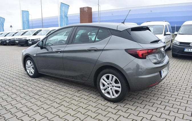 Opel Astra cena 44900 przebieg: 145411, rok produkcji 2020 z Morąg małe 562